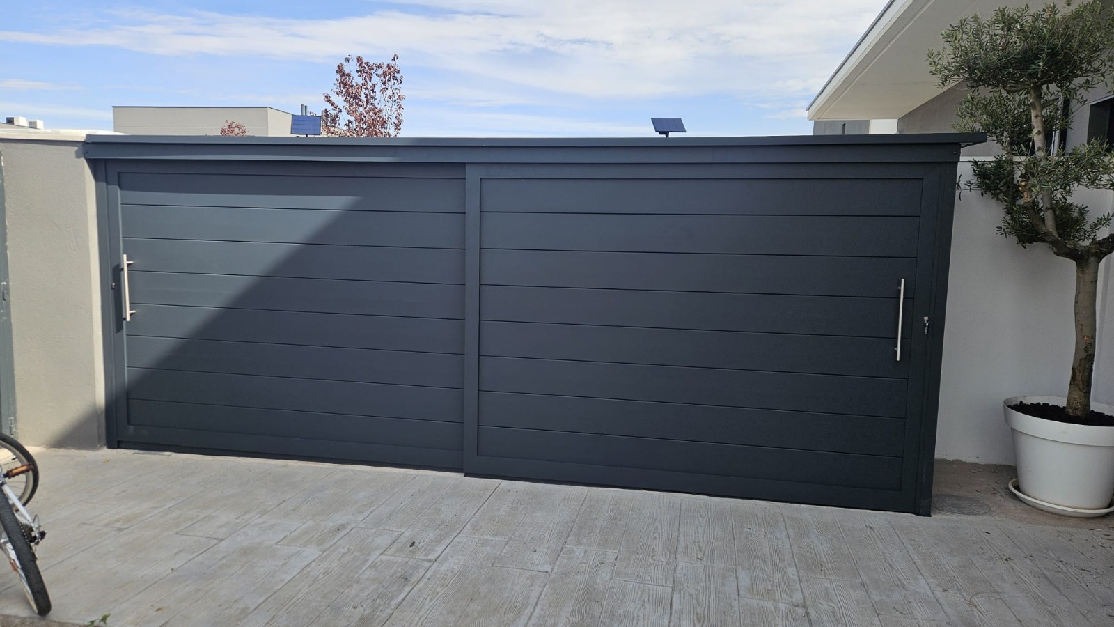 Acceso Residencial Corredero